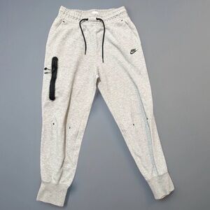 Nike Tech Fleece Jogger Pan Womens Medium Gray Sportswear Sweatpants CW4292-063